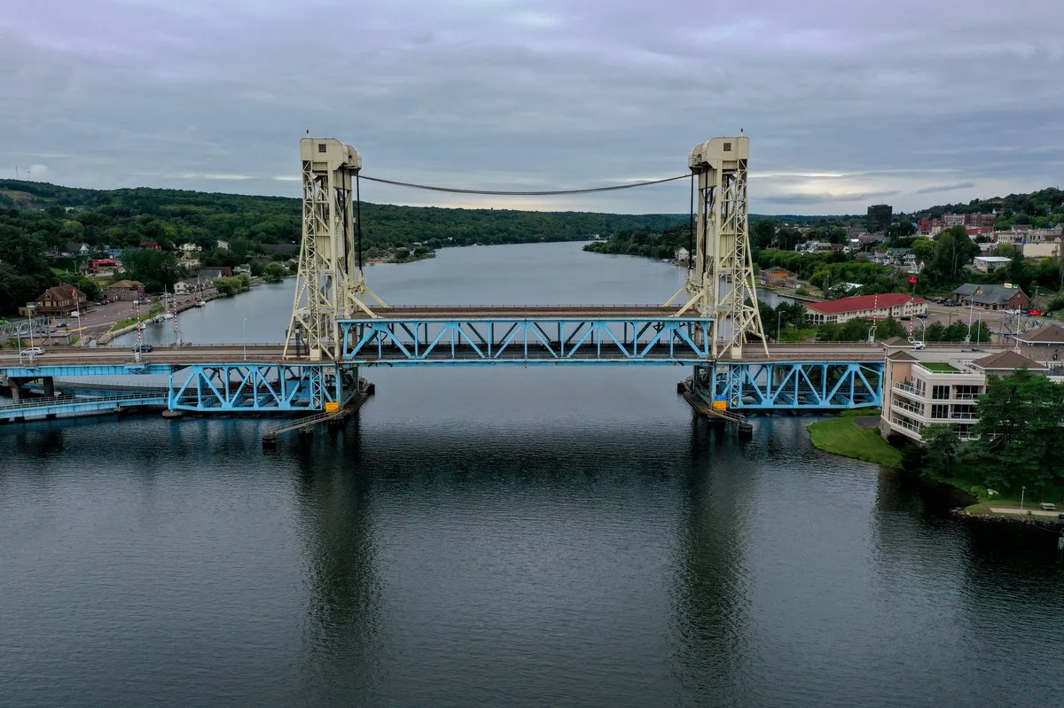 Michigan Considers Full Replacement of Portage Lake Lift Bridge Span